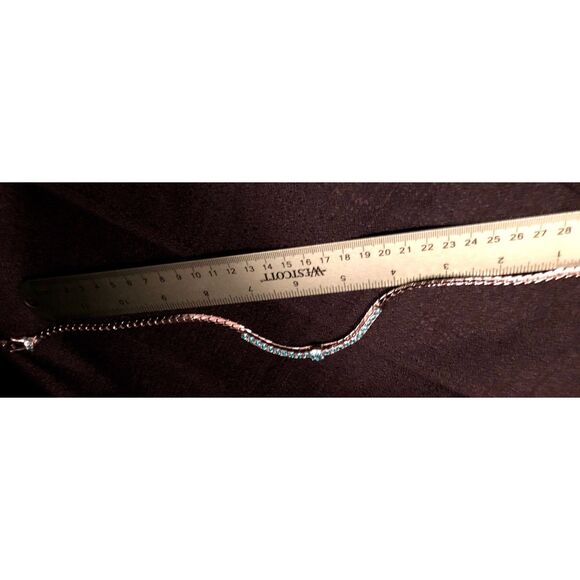 Vintage Aqua Rhinestone Choker on Heavy Silver-Tone Serpentine Omega Chain 1940s - Picture 6 of 11